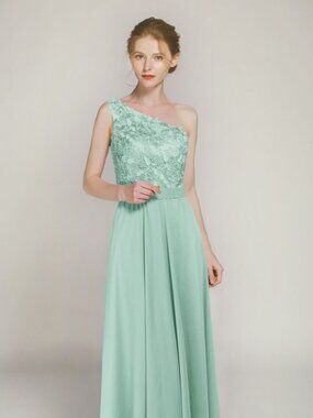 Bridesmaid Dress Tulle and Chantilly one shoulder size 8